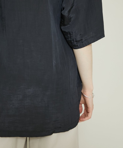 08sircus(ゼロエイトサーカス)の「【08sircus(ゼロハチサーカス)】シャイニータフェッタオープンカラーシャツ FS21SM-SH05(シャツ/ブラウス・レディース・ブラック/ピンク・3)」の7枚目の写真