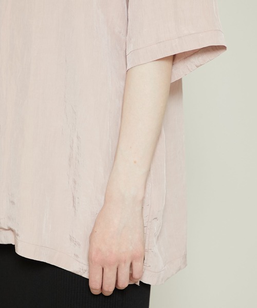 08sircus(ゼロエイトサーカス)の「【08sircus(ゼロハチサーカス)】シャイニータフェッタオープンカラーシャツ FS21SM-SH05(シャツ/ブラウス・レディース・ブラック/ピンク・3)」の21枚目の写真