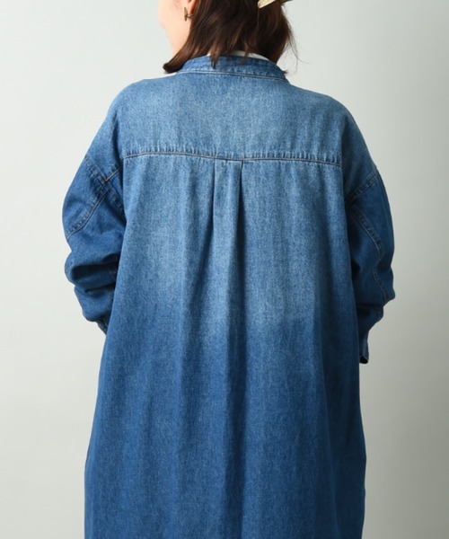 INTERPLANET（インタープラネット）の「バンドカラーデニムシャツワンピース（シャツワンピース・レディース・ブラック/ブルー・FREE）」の17枚目の写真