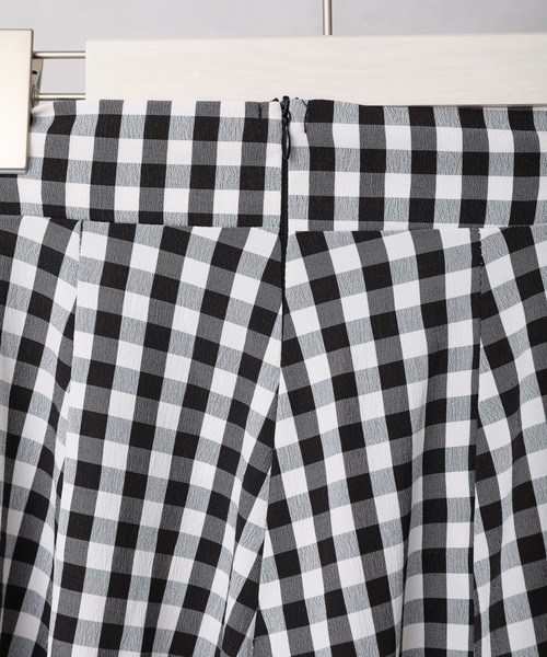 ap retro（アプレトロ）の「ギンガムチェックフレアロングスカート【ZOZO限定アイテム】（スカート・レディース・ブラック/ブルー/ブラウン系その他/グリーン系その他/ブラック系その他・FREE）」の12枚目の写真