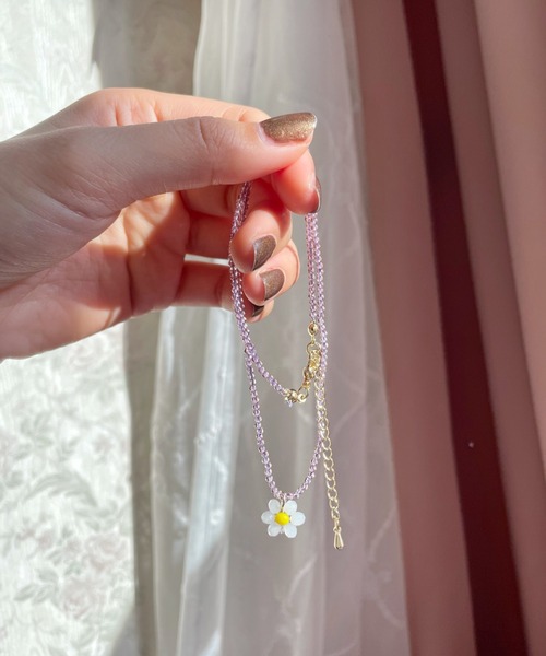 WHO'S WHO gallery（フーズフーギャラリー）の「フラワービーズネックレス（ネックレス・レディース・パープル・FREE）」の2枚目の写真