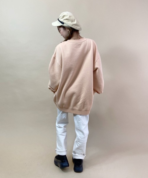 RVCA(ルーカ)の「RVCA/ルーカ ビッグシルエット フロントロゴトレーナー BB044-009(スウェット・レディース・ブラック/ブラウン/ピンク・S/XS)」の11枚目の写真