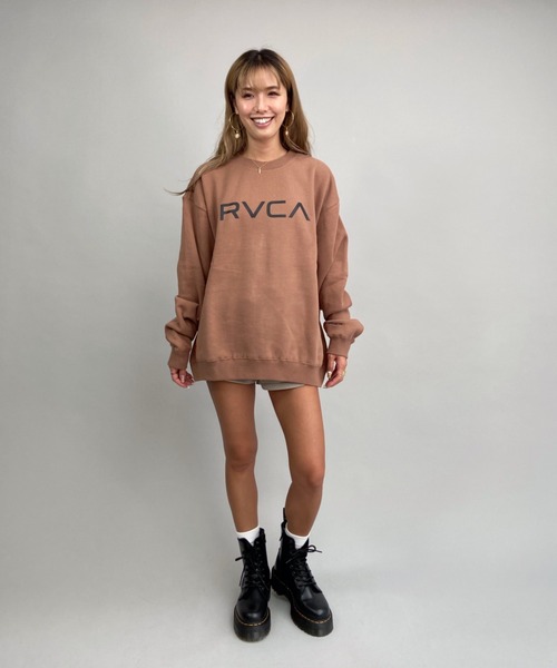 RVCA(ルーカ)の「RVCA/ルーカ ビッグシルエット フロントロゴトレーナー BB044-009(スウェット・レディース・ブラック/ブラウン/ピンク・S/XS)」の14枚目の写真