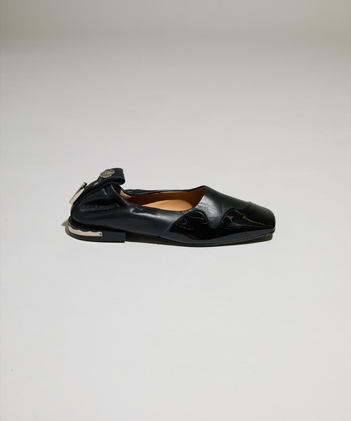 TOGA PULLA（トーガ　プルラ）の「【TOGA PULLA(トーガプルラ)】Lace up pumps（パンプス・レディース・ブラック・X-LARGE/LARGE/MEDIUM）」の4枚目の写真