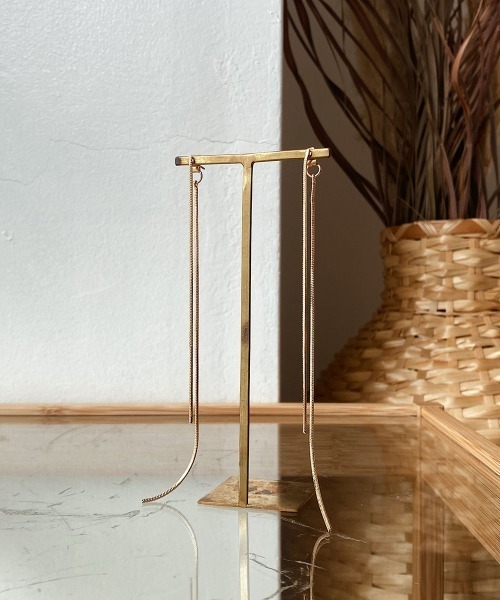 emouv by est（エモーヴバイエスト）の「emouv by est ダブルロングロープピアス（ピアス（両耳用）・レディース・ゴールド・FREE）」の4枚目の写真