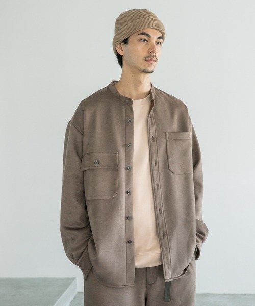 niko and...（ニコアンド）の「フェイクレザーシャツアウター（ノーカラージャケット・メンズ・ブラック/ベージュ・MEDIUM/LARGE）」の2枚目の写真