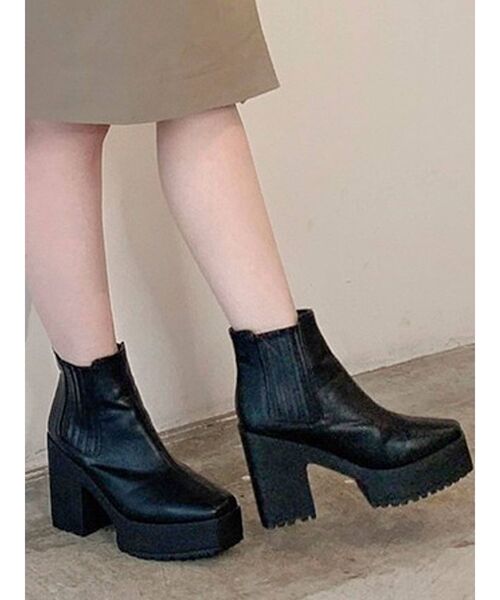 dazzlin（ダズリン）の「サイドゴアショートブーツ（ブーツ・レディース・グレー/ブラック/ブラウン・SMALL/MEDIUM/LARGE）」の9枚目の写真