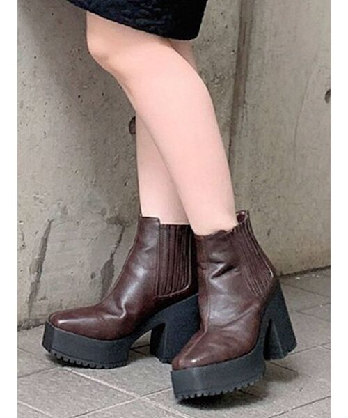 dazzlin（ダズリン）の「サイドゴアショートブーツ（ブーツ・レディース・グレー/ブラック/ブラウン・SMALL/MEDIUM/LARGE）」の8枚目の写真