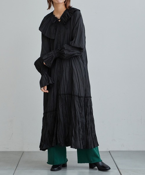 CIAOPANIC TYPY（チャオパニックティピー）の「【付け襟付き】ワッシャーワンピース（ワンピース・レディース・アイボリー/ブラック/イエロー・ONE SIZE）」の2枚目の写真