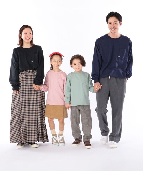 SHIPS（シップス）の「【WEB限定】SHIPS KIDS:100～160cm / ＜家族おそろい＞SHIPS マイクロロゴ ロングスリーブ TEE（Tシャツ/カットソー・キッズ・ホワイト/ブラック/ライトグリーン/ネイビー/キャメル/ピンク/ラベンダー/ホワイト系・100/110/120/130/S/145/M/160）」の4枚目の写真