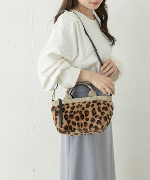 VIOLAd'ORO（ヴィオラドーロ）の「VIOLAd’ORO　V-8452（ショルダーバッグ・レディース・モカ/アニマル・ONE）」の9枚目の写真