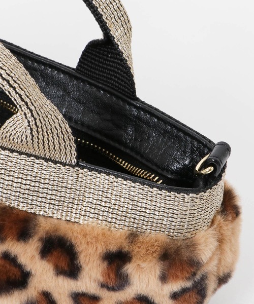 VIOLAd'ORO（ヴィオラドーロ）の「VIOLAd’ORO　V-8452（ショルダーバッグ・レディース・モカ/アニマル・ONE）」の10枚目の写真