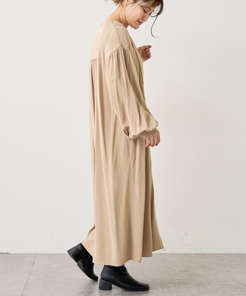 PUAL CE CIN(ピュアルセシン)の「【WEB限定】袖ボリュームワンピース(ワンピース・レディース・チャコールグレー/ブラック/ベージュ・FREE)」の11枚目の写真
