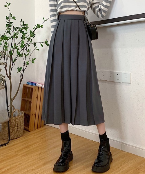 Clubhaus tangram プリーツスカート ブラック S/M Clubhaus tangram プリーツスカート ブラック S⁄M Clubhaus tangram