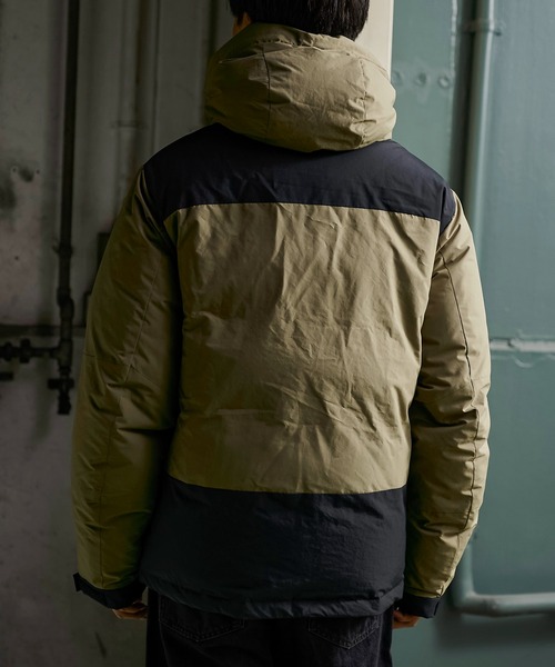 極美品　FIRSTDOWN ダウンジャケット ベージュ/ブラック　F842502 FIRST DOWN ラップダウンパーカー F842502D（ダウンジャケット/コート