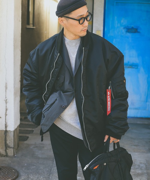 Alpha Industries(アルファインダストリーズ)の「ALPHA アルファ TA0426 MA-1 NATUS NEO フライトジャケット(MA-1・メンズ・ブラック/マルーン/ライトグレー・M/L/XL/S)」の2枚目の写真