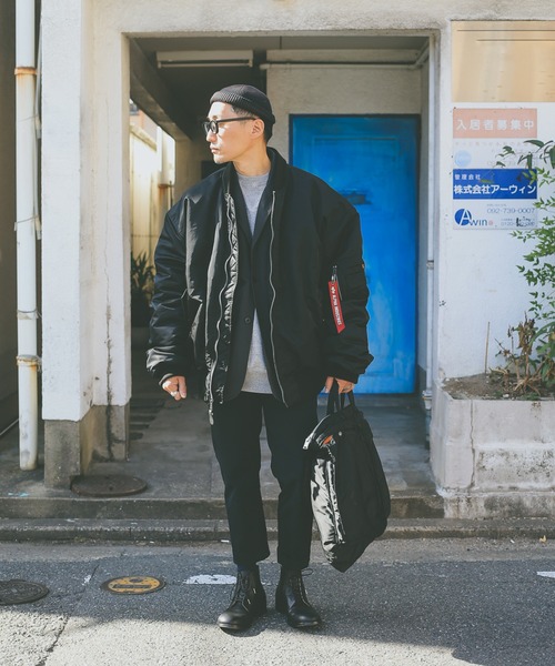 Alpha Industries(アルファインダストリーズ)の「ALPHA アルファ TA0426 MA-1 NATUS NEO フライトジャケット(MA-1・メンズ・ブラック/マルーン/ライトグレー・M/L/XL/S)」の4枚目の写真