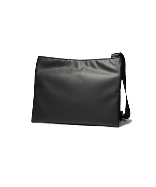 JAM HOME MADE(ジャムホームメイド)の「日本製 エシカル レザー サコッシュ ショルダーバッグ ブランド オリジナル メンズ(ショルダーバッグ・メンズ・ブラック・ONE SIZE)」の18枚目の写真