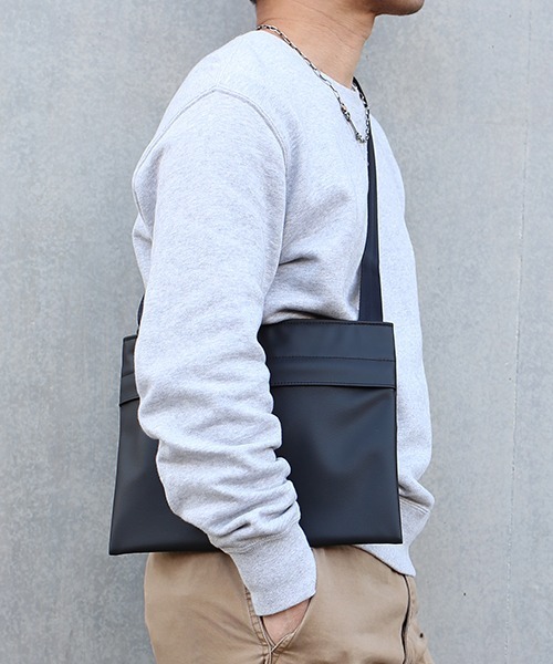 JAM HOME MADE(ジャムホームメイド)の「日本製 エシカル レザー サコッシュ ショルダーバッグ ブランド オリジナル メンズ(ショルダーバッグ・メンズ・ブラック・ONE SIZE)」の21枚目の写真