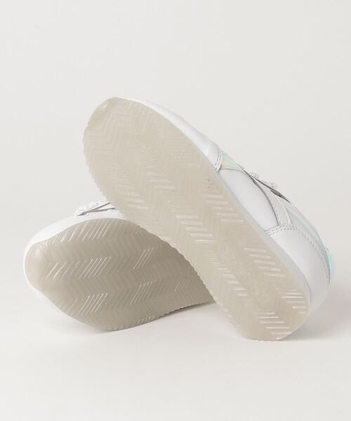 Reebok(リーボック)の「ロイヤル / ROYAL CLJOG 3.0 (スニーカー・キッズ・ホワイト・22.5cm/23.5cm/24.5cm/17.0cm/18.0cm/19.0cm/20.0cm/21.0cm/22.0cm/23.0cm/24.0cm/25.0cm/20.5cm/17.5cm/18.5cm/19.5cm/21.5cm)」の3枚目の写真