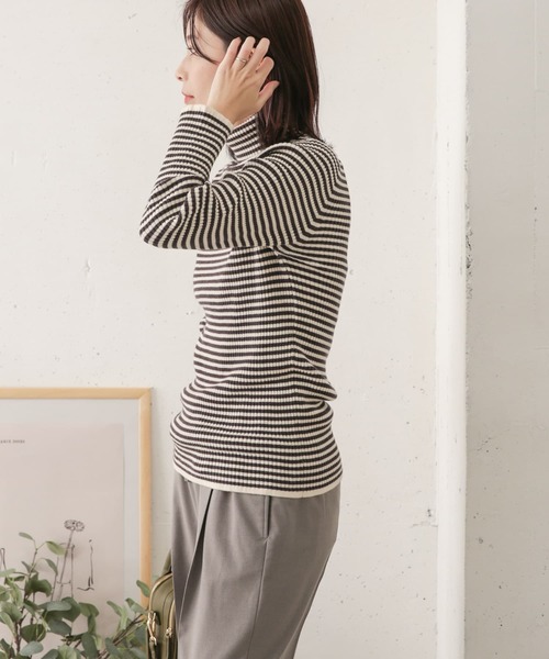 URBAN RESEARCH DOORS(アーバンリサーチドアーズ)の「ボーダーリブタートル(ニット/セーター・レディース・ホワイト系その他/ブラック系その他・ONE)」の8枚目の写真