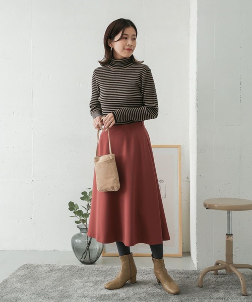 URBAN RESEARCH DOORS(アーバンリサーチドアーズ)の「ボーダーリブタートル(ニット/セーター・レディース・ホワイト系その他/ブラック系その他・ONE)」の20枚目の写真