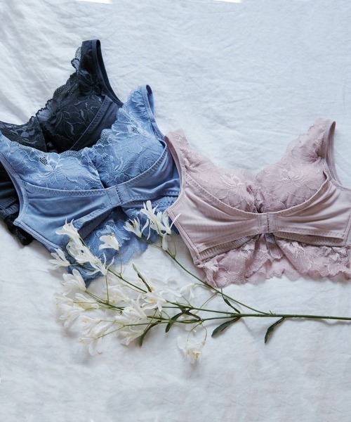 northerly（ノーザリー）の「毎日らくちん、楽しくバストケア 　もちもちナイトブラ（ナイトブラ・レディース・ピンク/サックスブルー/グレー・MEDIUM/LARGE/X-LARGE）」の4枚目の写真