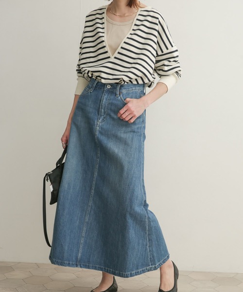 URBAN RESEARCH DOORS（アーバンリサーチドアーズ）の「デニムフレアスカート（スカート・レディース・インディゴブルー・1/0）」の5枚目の写真