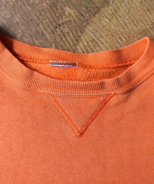 【ヴィンテージ古着】Champion / チャンピオン 前V ロゴ刺繍 クルーネックスウェット