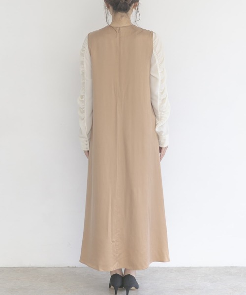 URBAN RESEARCH ROSSO（アーバンリサーチロッソ）の「バイヤスドレス（ワンピース・レディース・ブラック/ゴールド系その他・FREE）」の18枚目の写真