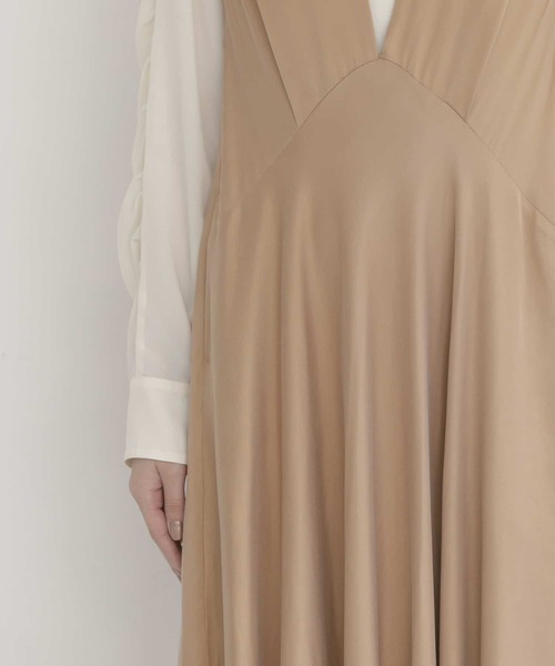 URBAN RESEARCH ROSSO（アーバンリサーチロッソ）の「バイヤスドレス（ワンピース・レディース・ブラック/ゴールド系その他・FREE）」の20枚目の写真