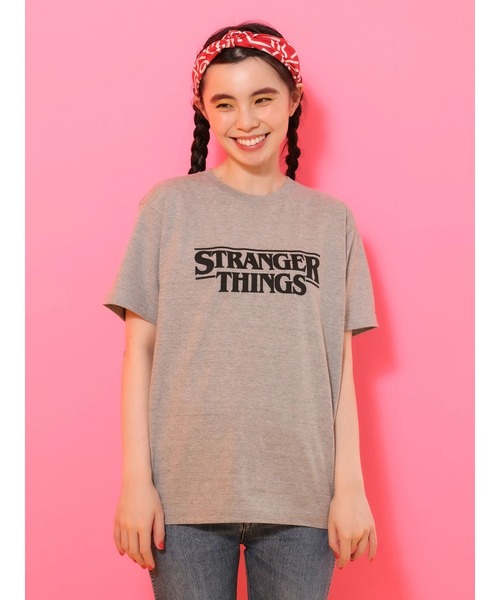 Green Parks(グリーンパークス)の「■STRANGER THINGS FriendsT(Tシャツ/カットソー・レディース・グレー・FREE)」の5枚目の写真