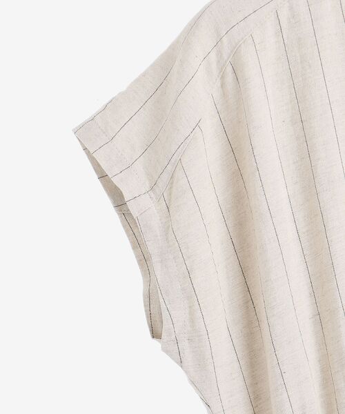 le.coeur blanc(ルクールブラン)の「ピンストライプティアードワンピース(ワンピース・レディース・ベージュ/ネイビー・38)」の7枚目の写真