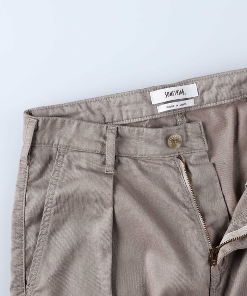 SOMETHING(サムシング)の「【SOMETHING】ベルト付きタックワイドパンツ(その他パンツ・レディース・ベージュ・XS/M/S)」の11枚目の写真