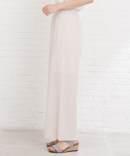 Cutie Blonde(キューティーブロンド)の「◆【S-L】カラープリーツパンツ(その他パンツ・レディース・アイボリー/ダークグリーン/ブラック/黄緑系・02/01/03)」の13枚目の写真