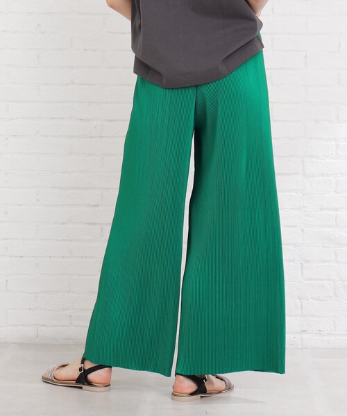 Cutie Blonde(キューティーブロンド)の「◆【S-L】カラープリーツパンツ(その他パンツ・レディース・アイボリー/ダークグリーン/ブラック/黄緑系・02/01/03)」の22枚目の写真