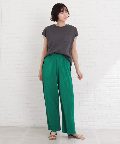 Cutie Blonde(キューティーブロンド)の「◆【S-L】カラープリーツパンツ(その他パンツ・レディース・アイボリー/ダークグリーン/ブラック/黄緑系・02/01/03)」の15枚目の写真