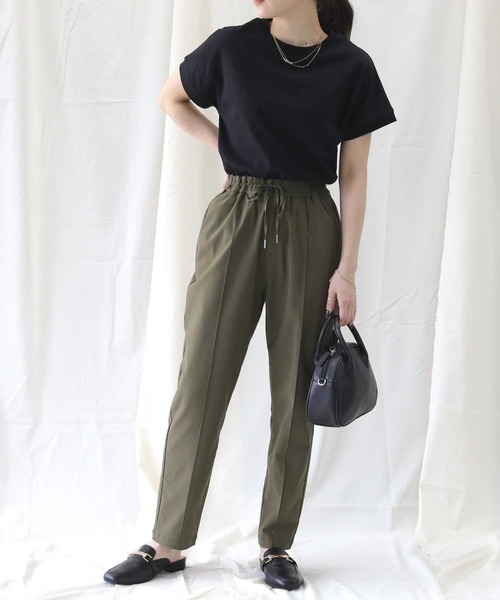 HONEYSUCKLE ROSE（ハニーサックルローズ）の「【HONEYSUCKLE ROSE】センタープリーツテーパード（スラックス・レディース・ブラック/パープル/ベージュ/カーキブラウン/ホワイト×ホワイト/ブルー・S/M/L）」の10枚目の写真