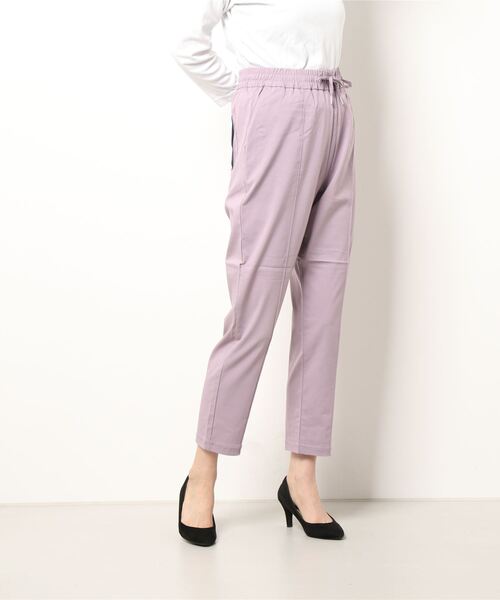 HONEYSUCKLE ROSE（ハニーサックルローズ）の「【HONEYSUCKLE ROSE】センタープリーツテーパード（スラックス・レディース・ブラック/パープル/ベージュ/カーキブラウン/ホワイト×ホワイト/ブルー・S/M/L）」の21枚目の写真