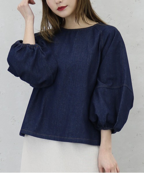 Per sist ence(パーシエンス)の「ライトオンスデニム ランタンスリーブブラウス(シャツ/ブラウス・レディース・ブルー/ブラック・FREE)」の1枚目の写真