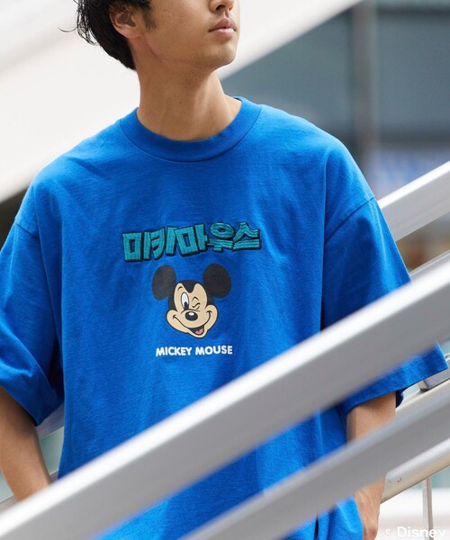 FREAK'S STORE（フリークスストア）の「FREAK'S STORE/フリークスストア DISNY ハングル刺繍 ミッキーTEE/半袖Tシャツ（Tシャツ/カットソー・メンズ・ホワイト/ライトグレー/ブラック/オリーブ/ブルー・SMALL/MEDIUM/LARGE）」の5枚目の写真
