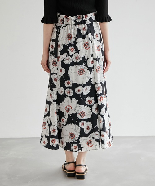 ROPE' PICNIC（ロペピクニック）の「花柄スカート（スカート・レディース・ブラック/ターコイズブルー/ダークラベンダー・36/38）」の11枚目の写真