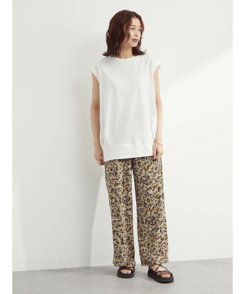 Green　Parks（グリーンパークス）の「ノースリーブタックチュニック（Tシャツ/カットソー・レディース・ブラック/オフホワイト/ブルー・FREE）」の6枚目の写真