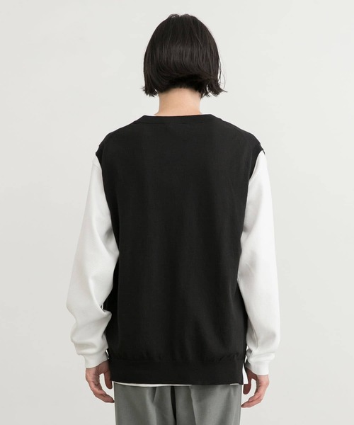 URBAN RESEARCH(アーバンリサーチ)の「ハイゲージVネックベスト(ベスト・メンズ・グリーン/ブラック/オフホワイト・MEDIUM/LARGE)」の17枚目の写真