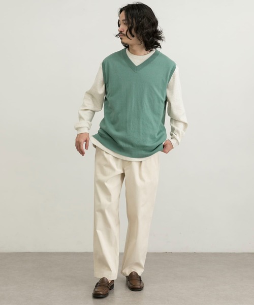 URBAN RESEARCH(アーバンリサーチ)の「ハイゲージVネックベスト(ベスト・メンズ・グリーン/ブラック/オフホワイト・MEDIUM/LARGE)」の6枚目の写真