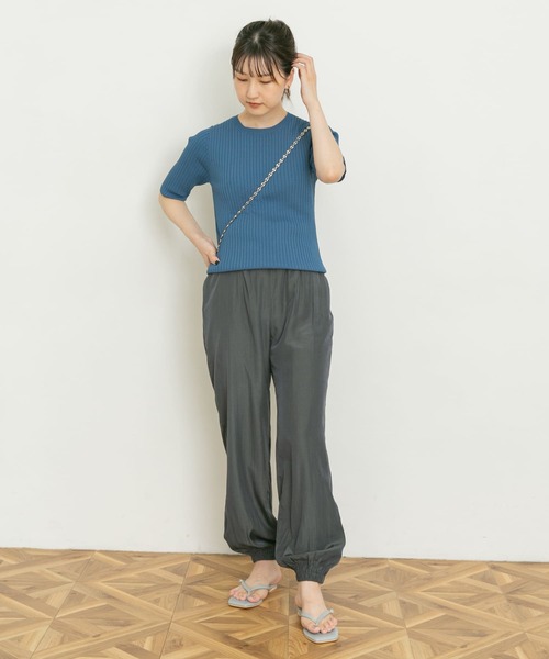 UR Lab.(アーバンリサーチラボ)の「サテンジョガーパンツ(その他パンツ・レディース・ブラック/チャコールグレー/ライトブラウン・FREE)」の8枚目の写真