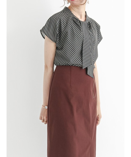 Te chichi（テチチ）の「幾何学/ストライプボウタイブラウス（シャツ/ブラウス・レディース・ブラック/ネイビー/オフホワイト/ボルドー・ﾌﾘ-）」の3枚目の写真