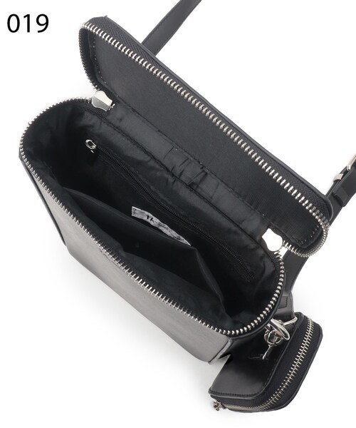 tk.TAKEO KIKUCHI(ティーケータケオキクチ)の「◆ZIPスクエアショルダーバッグ(ショルダーバッグ・メンズ・ブラック/グレー・00)」の7枚目の写真