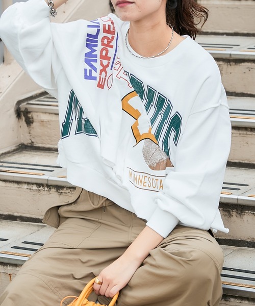 【美品】etsinta リメイクフリルスウェット etsinta（エシンタ）の「【etsinta/エシンタ】リメイクフリル