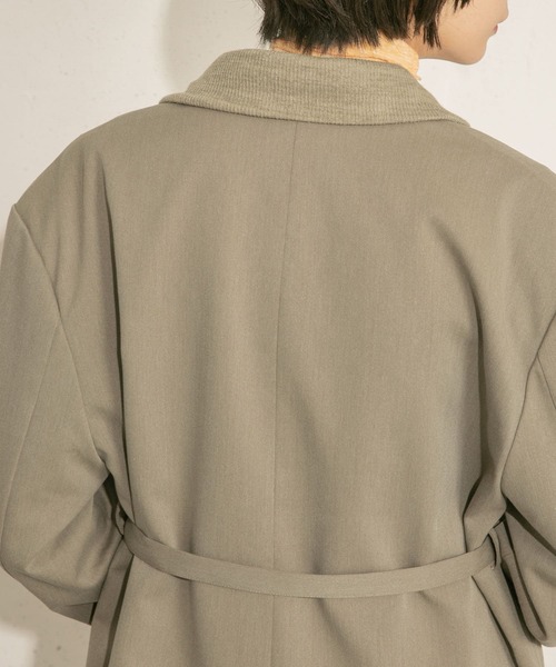 KBF(ケイビーエフ)の「ワークディティールブレザー(テーラードジャケット・レディース・チャコールグレー/ベージュ系その他・ONE)」の6枚目の写真